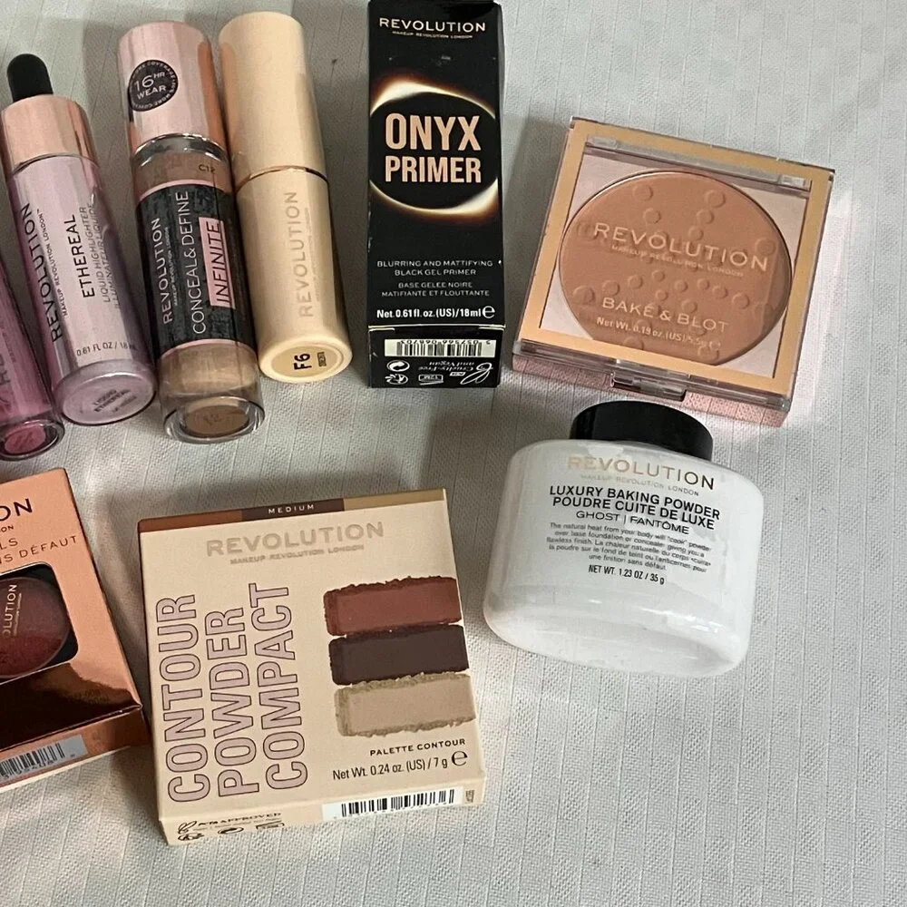 Revolution Face Makeup 10 Set Kit – Concealer, Primer, Powder, Foundation